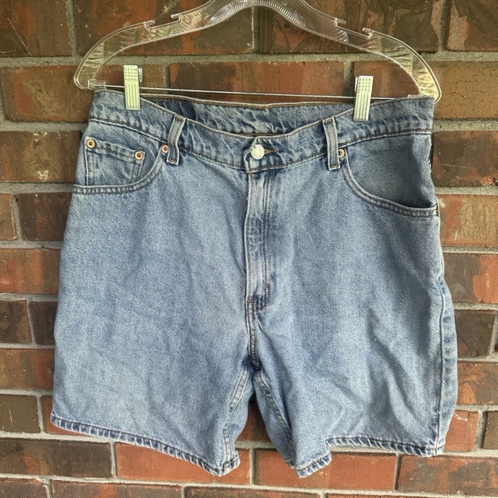 women’s Levi's Red Tab 90s light wash shorts vintage